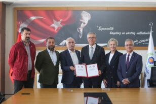 İzmir Gaziemir’de 640 işçiyi kapsayan toplu sözleşme imzalandı