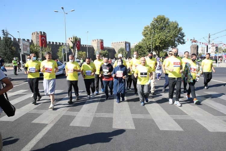 Kayseri Büyükşehir’den ‘İkinci Yarı Maraton’ geliyor
