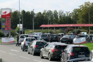 Fransa’da kriz sürüyor… 3 istasyondan birinde benzin yok!