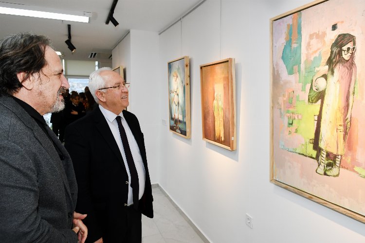 İzmir Karabağlar’da Mehmet Tüver resim sergisi açıldı